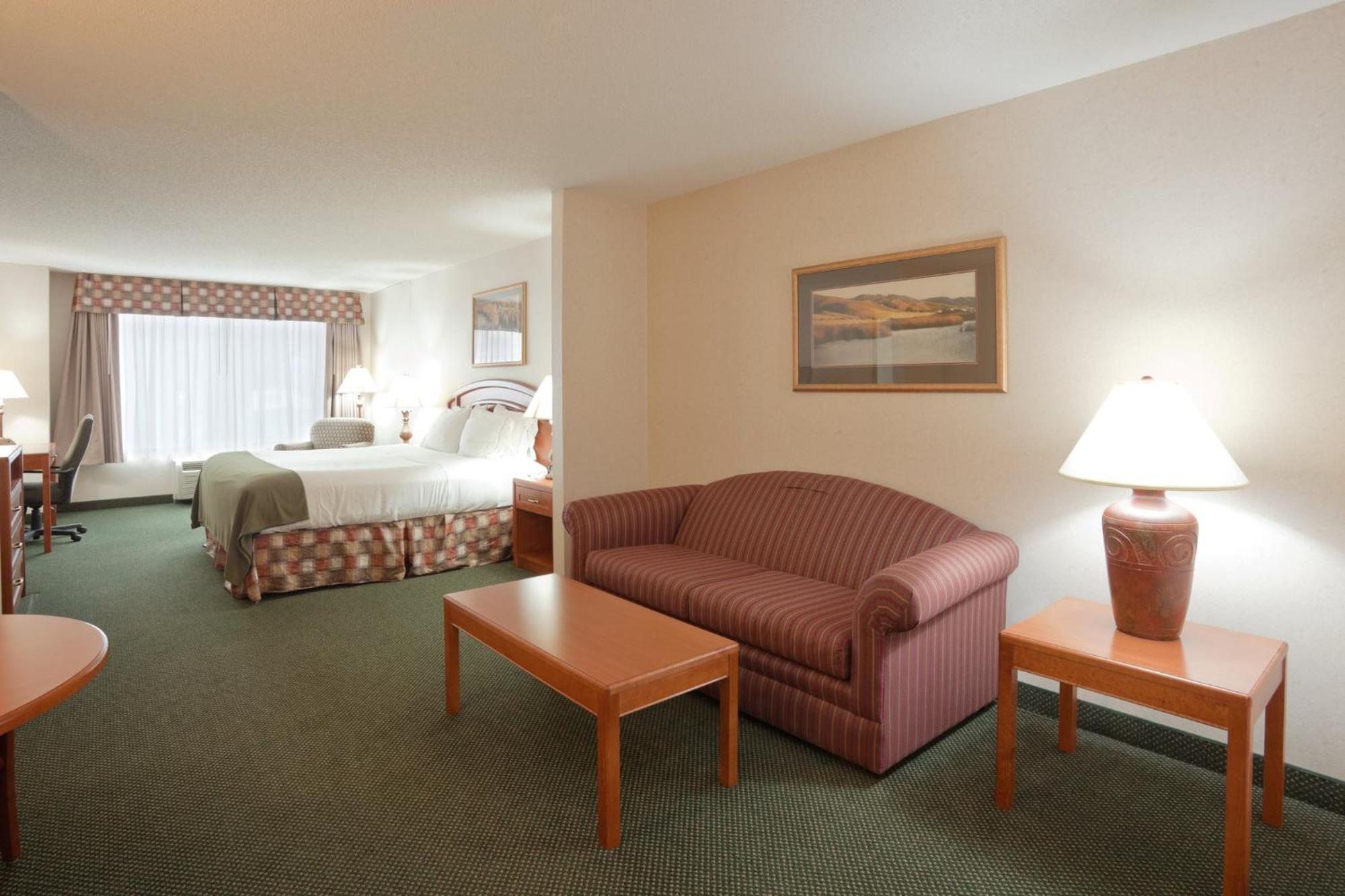 Hotel Express & Bryan-montpelier By Ihg Holiday City