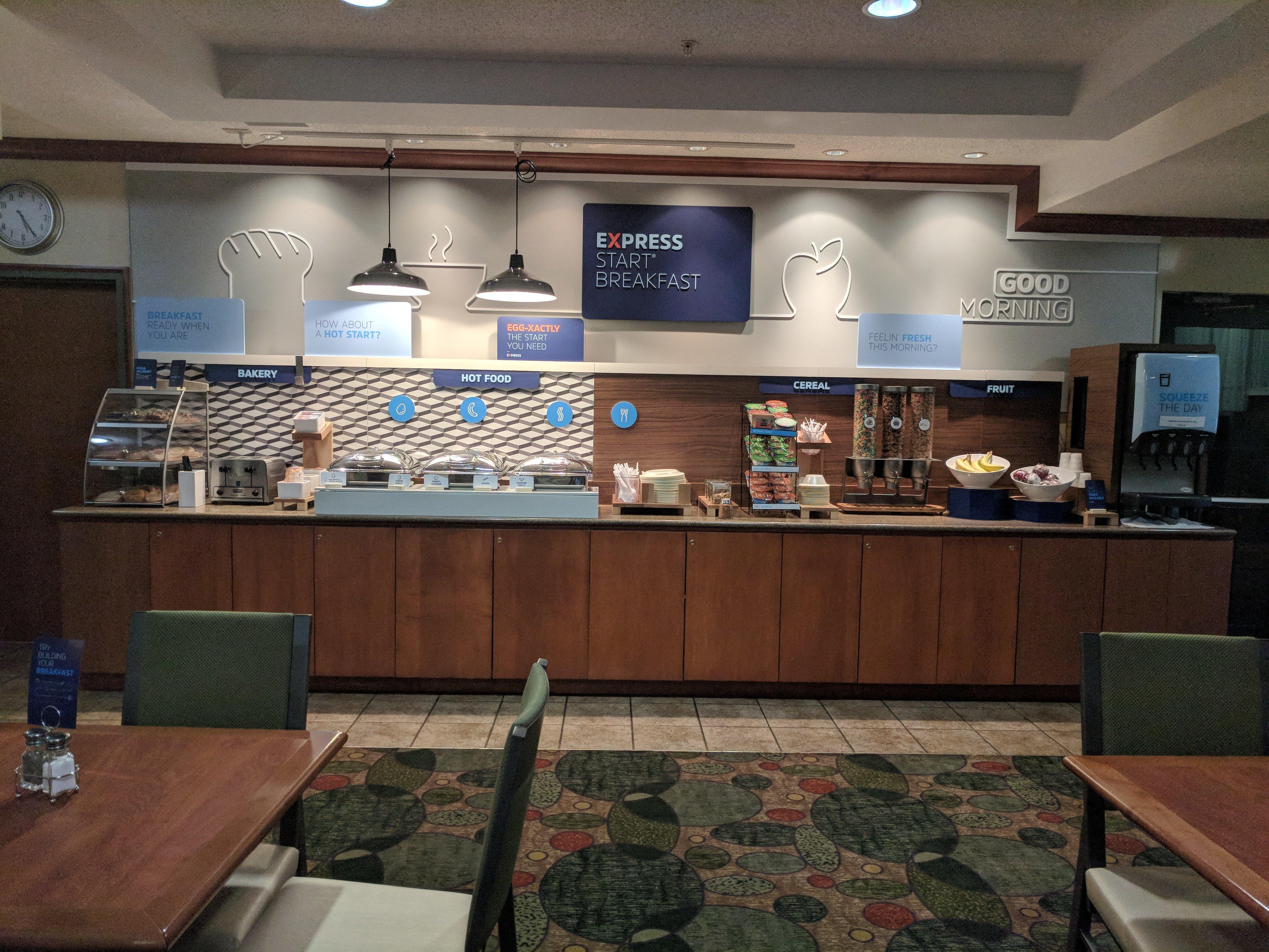 Express & Bryan-montpelier By Ihg 2* Holiday City