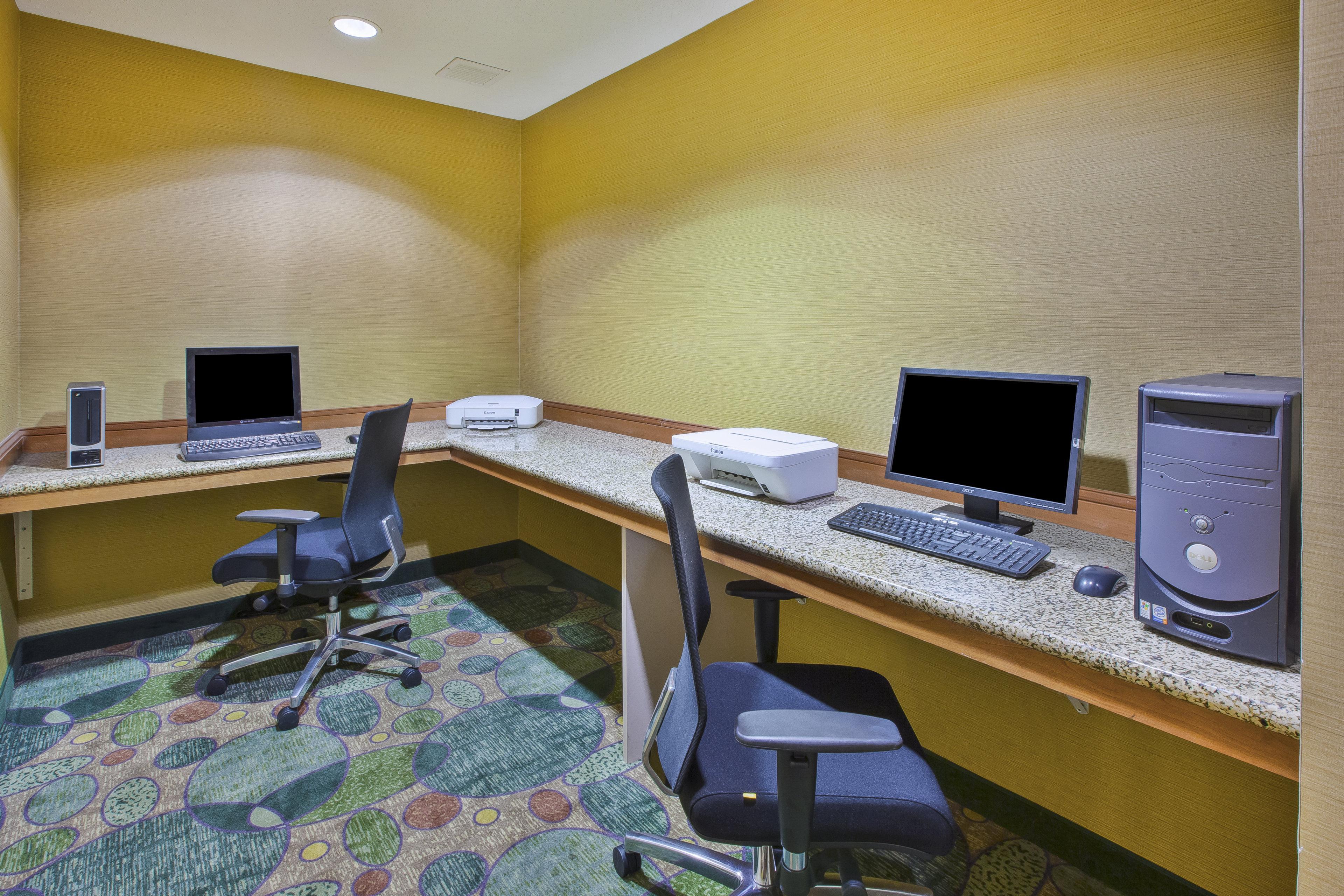 Hotel Express & Bryan-montpelier By Ihg Holiday City