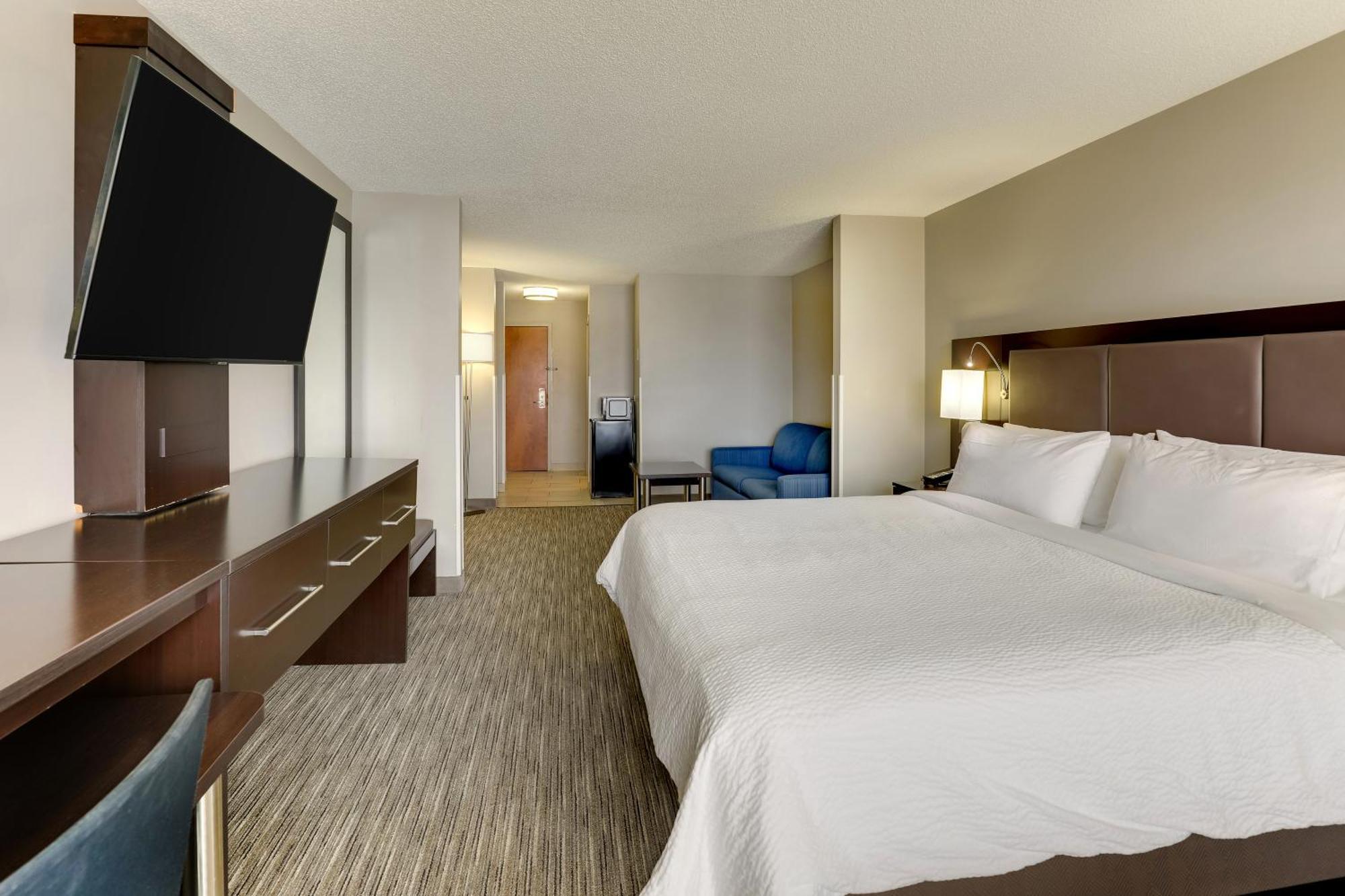 Hotel Express & Bryan-montpelier By Ihg
