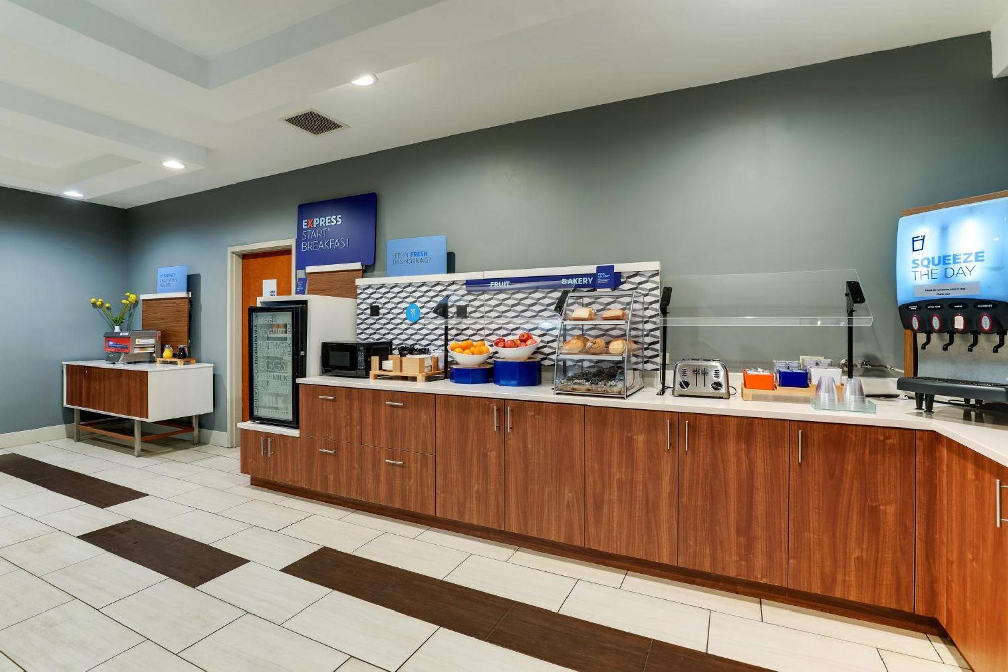 Express & Bryan-montpelier By Ihg