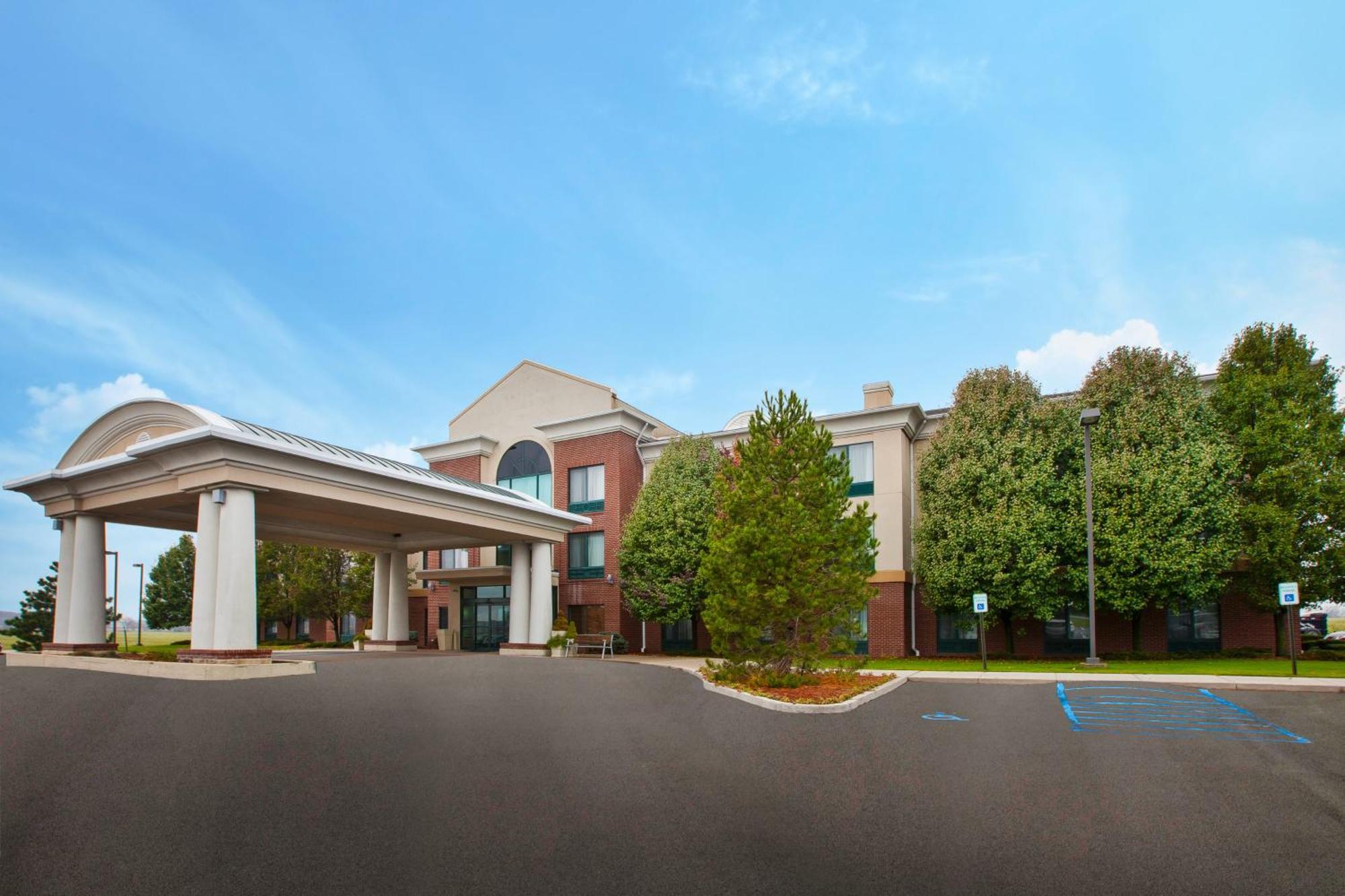 Express & Bryan-montpelier By Ihg Hotel 2*