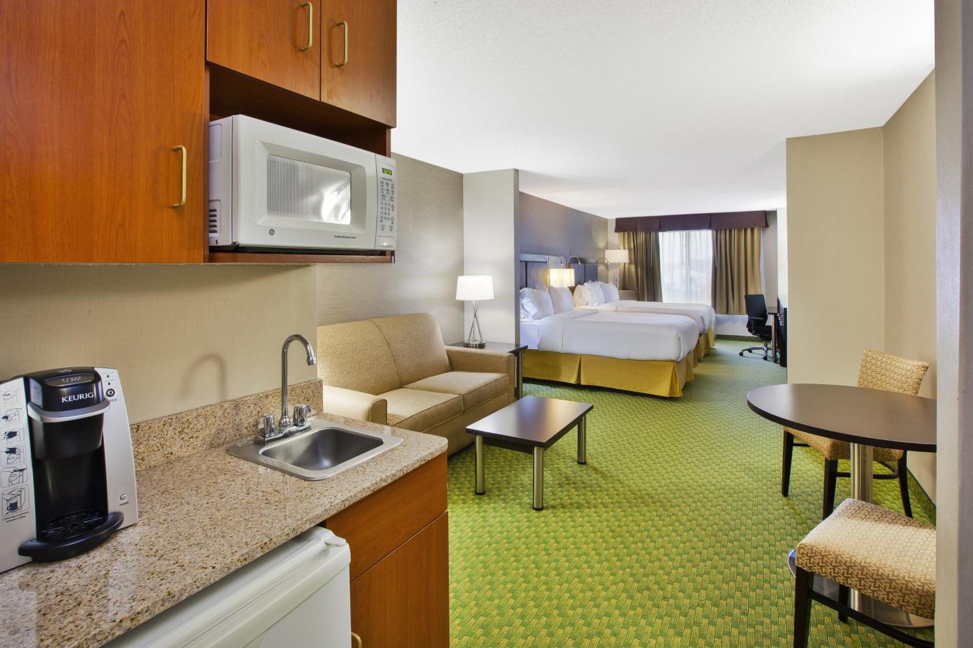 Hotel Express & Bryan-montpelier By Ihg 2*