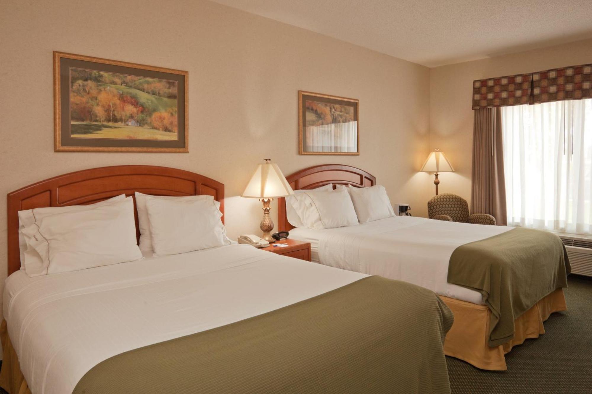 Hotel Express & Bryan-montpelier By Ihg Holiday City